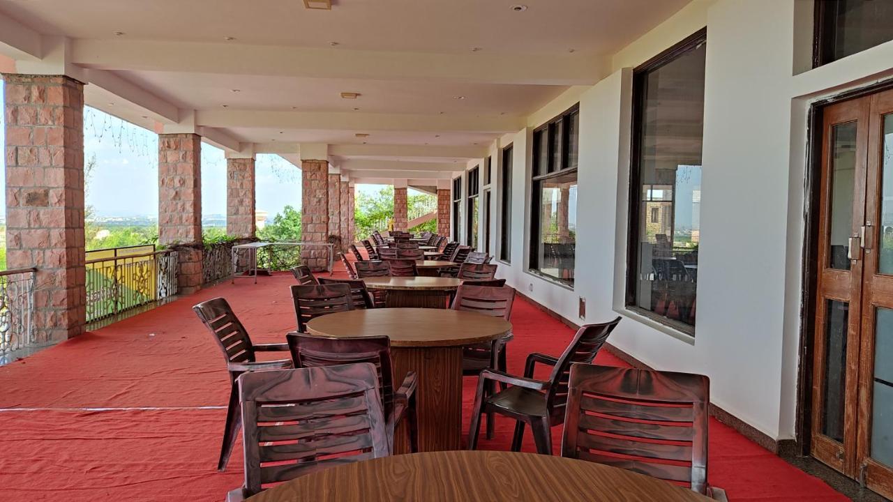 Kanthi Resorts Badami Bāgalkot Exterior foto