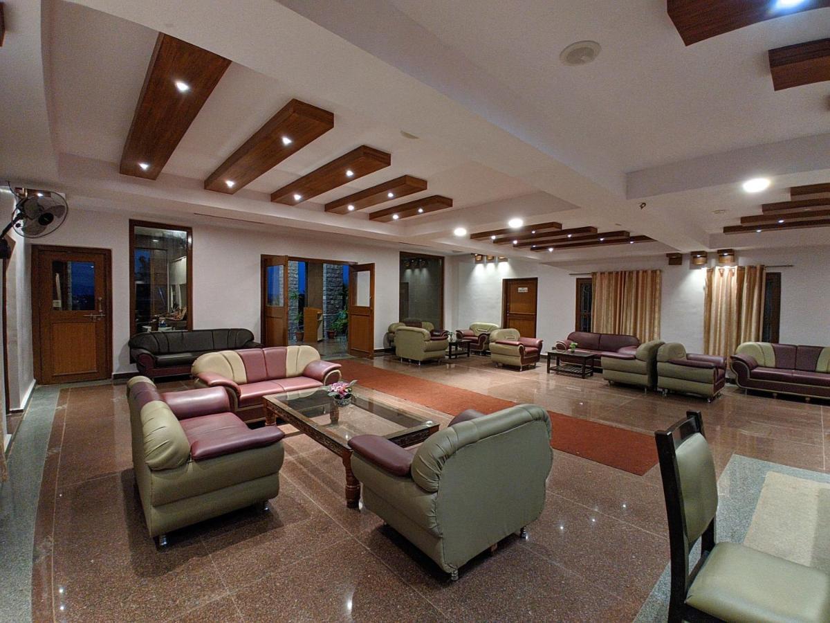 Kanthi Resorts Badami Bāgalkot Exterior foto